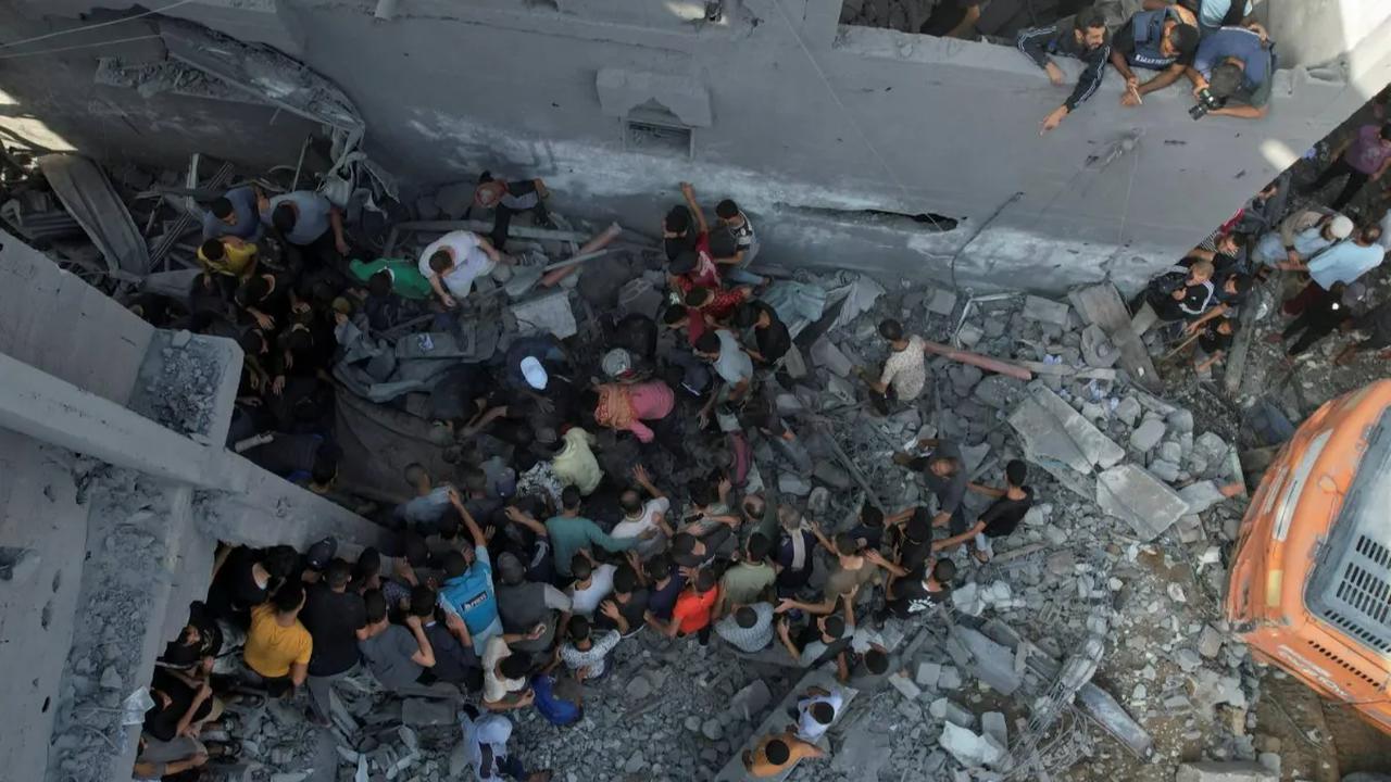 Meskipun seruan gencatan senjata ramai disuarakan negara-negara Arab, pertempuran Israel dengan Hamas masih terus membara di Jalur Gaza.<br>