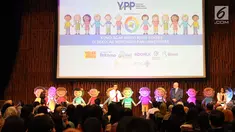 lex, mahasiswa dari The Autism Initiative at Mercyhurst University saat Seminar Penanganan Autisme yang diselenggarakan Yayasan Pundi Amal Peduli Kasih, Jakarta, Rabu (7/8/2019). Seminar bertema Kunci Agar Murid Autis Sukses di Sekolah Menengah dan Universitas. (Liputan6.com/Helmi Fithriansyah)