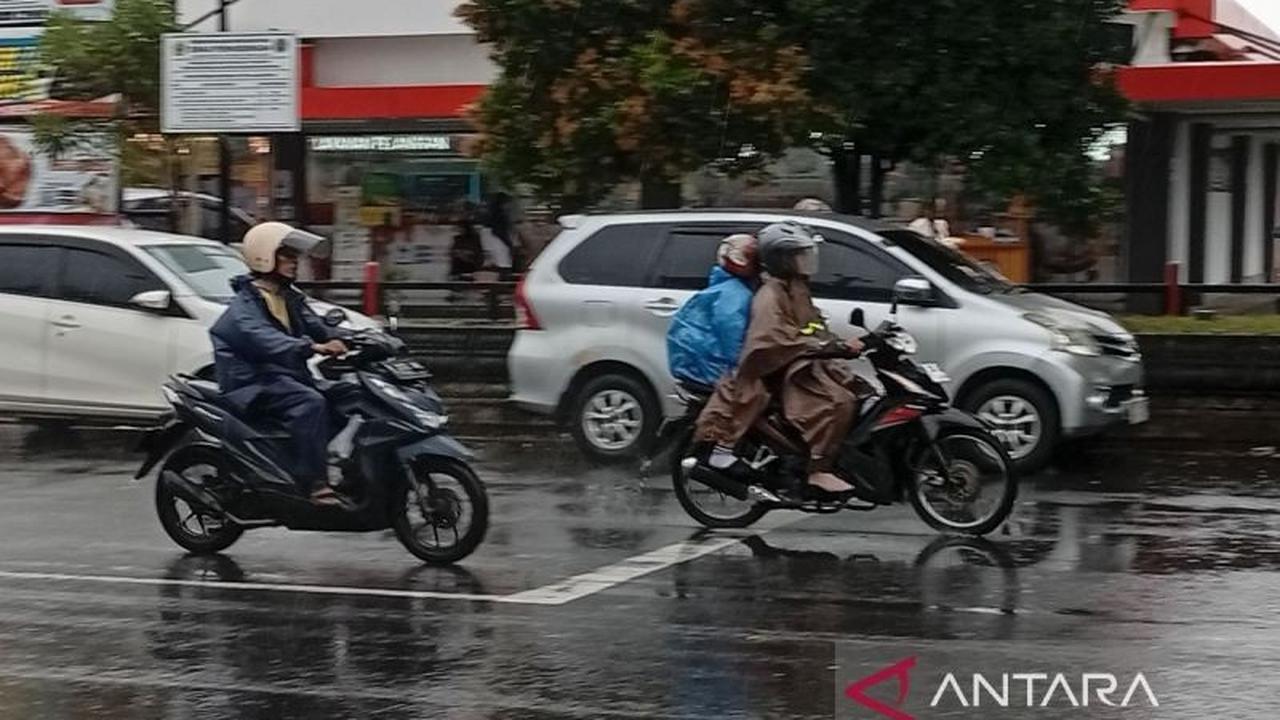 Tahukah Kamu Apa Itu Hujan Lokal? BMKG Prediksi Cuaca Dominan Hujan Ringan di Sejumlah Kota pada Kamis, Simak Prakiraan Cuaca BMKG!