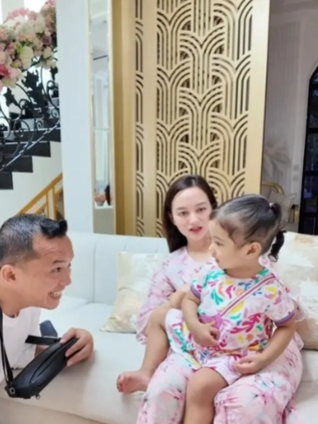 Potret Nanda Arsyinta dan Ayahnya Kumpul Lagi Setelah 2 Tahun