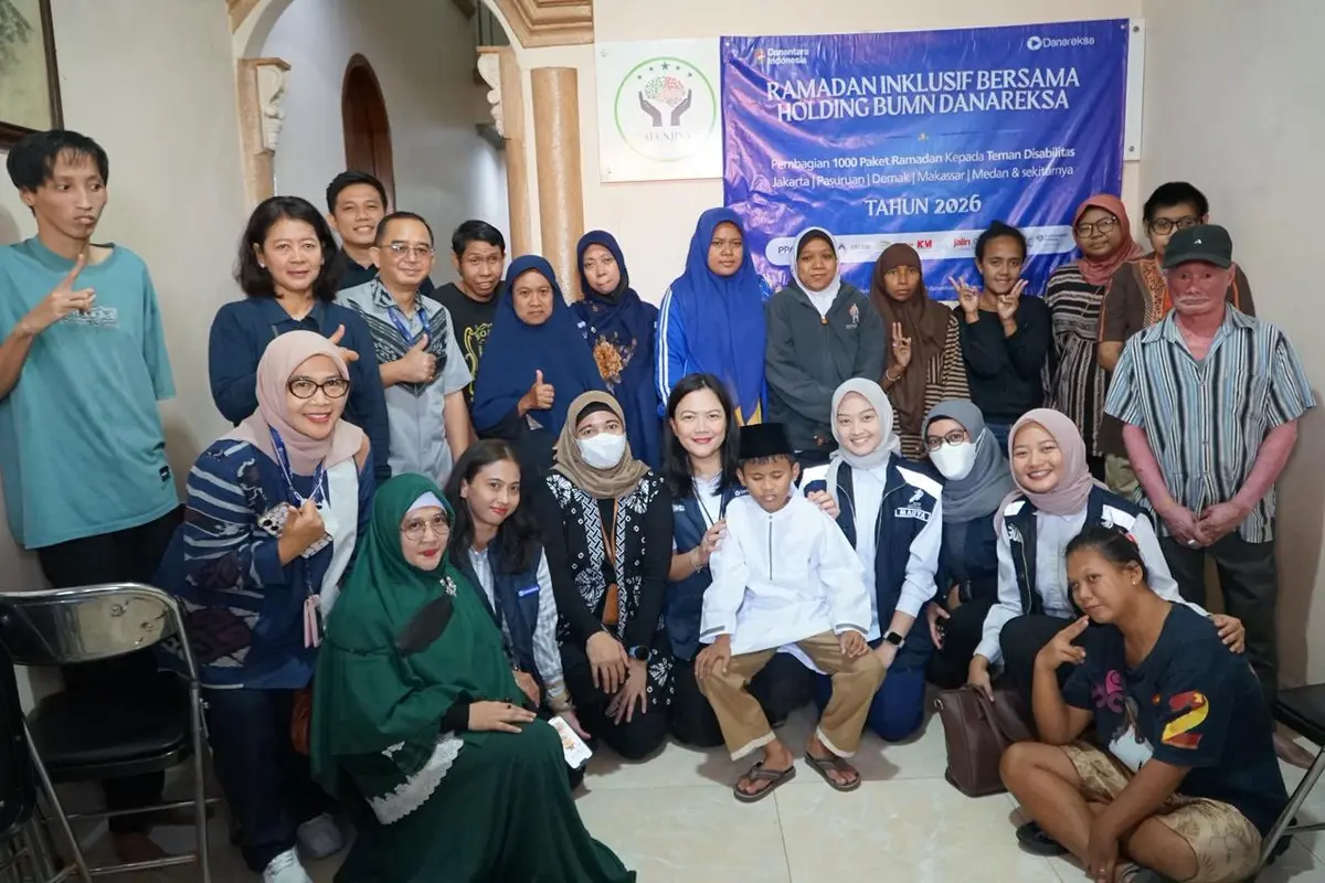 Serentak di lima kota, Holding BUMN Danareksa salurkan 1.000 paket bantuan Ramadan bagi komunitas disabilitas melalui program TJSL. (Foto: Dokumentasi Danareksa)