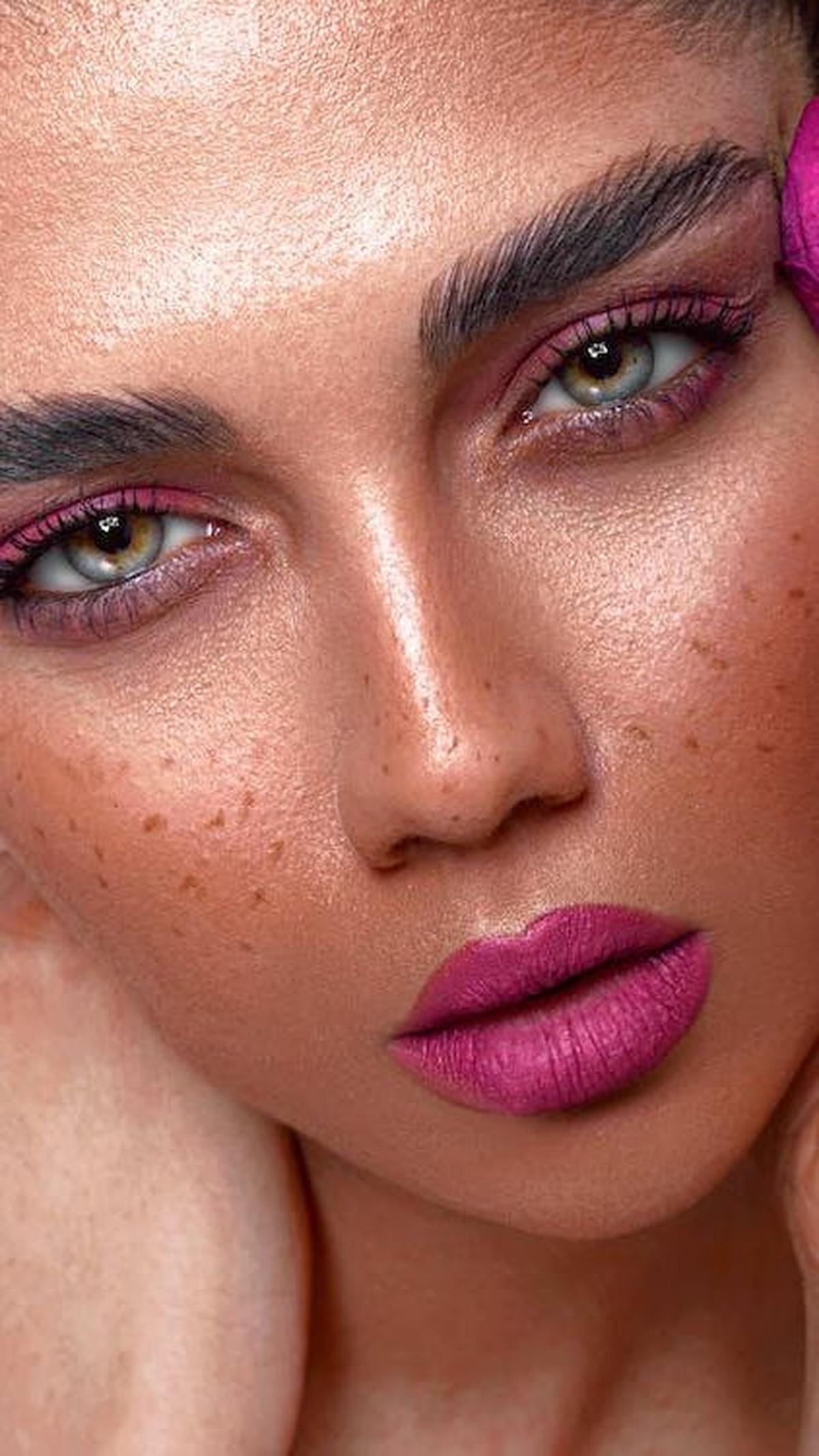 Strawberry Makeup