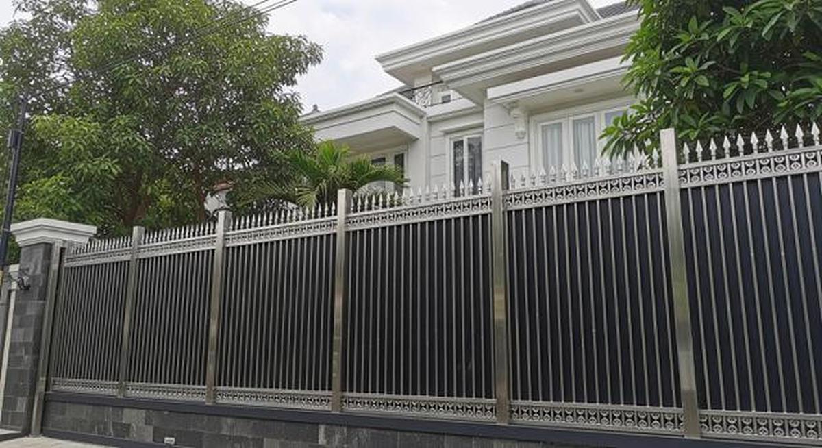 8 Model Pagar Rumah yang Sulit Dipanjat, Anti Maling