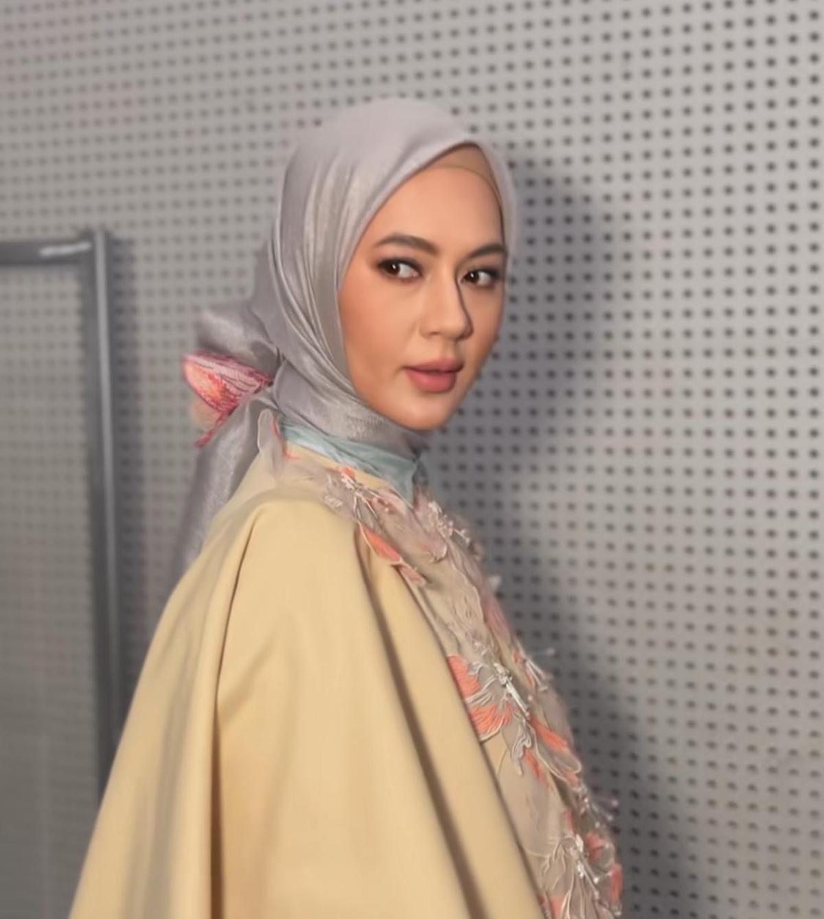Pesona Paula Verhoeven di Jakarta Fashion Week 2025, Netizen Heboh Beri Pujian dan Dukungan