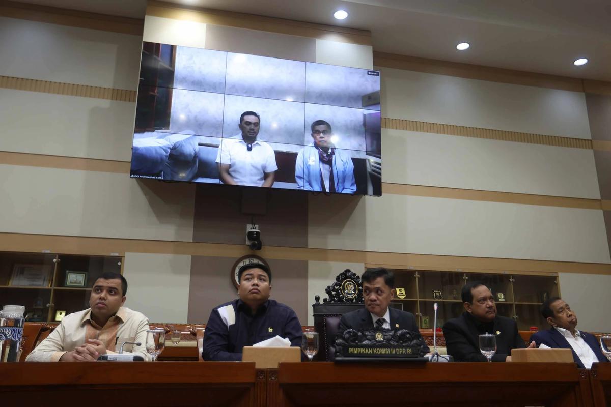 FOTO: Komisi III DPR Minta Penangguhan Penahanan Kreator Video Profil Desa di Karo