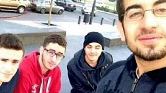 Foto selfie di Lebanon sesaat sebelum bom meledak
