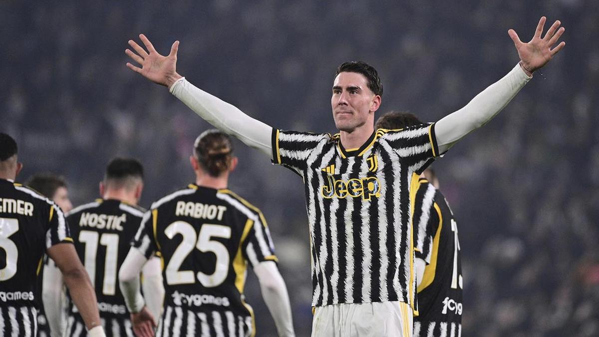 Dusan Vlahovic Sampaikan Keputusannya pada Juventus, Turin Diramal 'Banjir Darah'