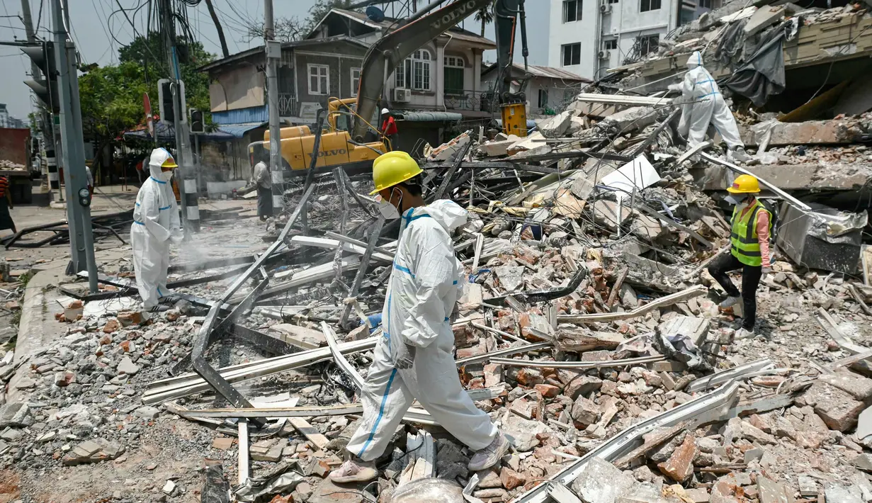 Sementara, 4.521 orang terluka dan 441 lainnya masih dinyatakan hilang. (Sai Aung MAIN/AFP)