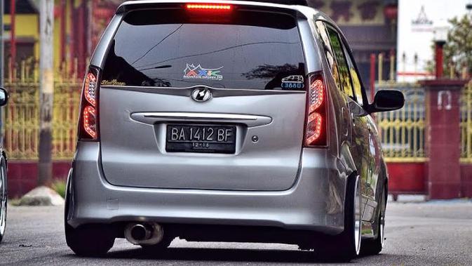 Solusi Otomotif Lampu Rem Toyota Avanza Tidak Menyala 