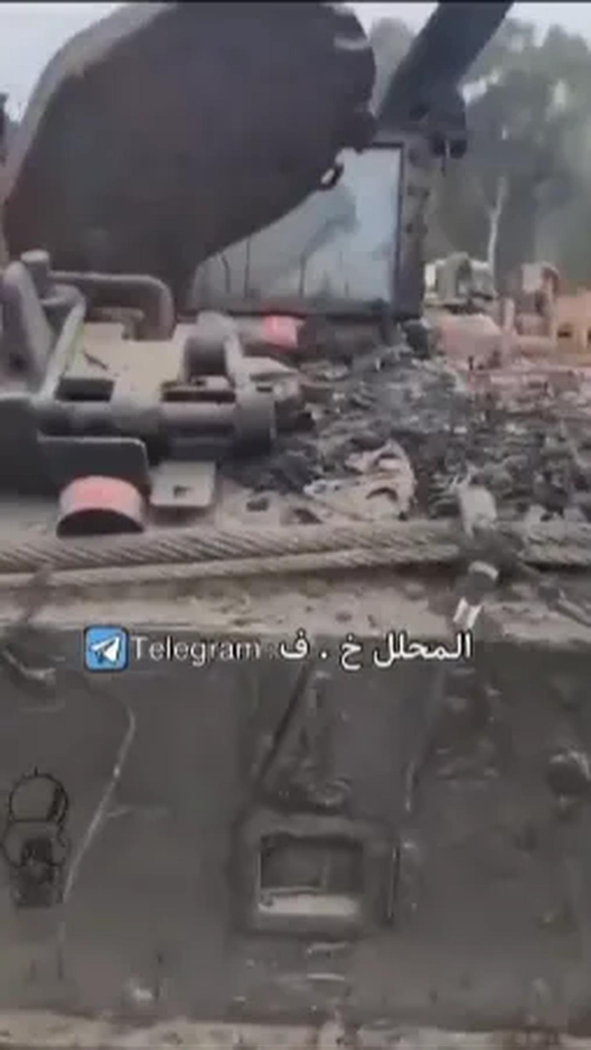 Rupanya, kehancuran tank-tank Israel ini akibat dirudal oleh pejuang Hamas. <br>