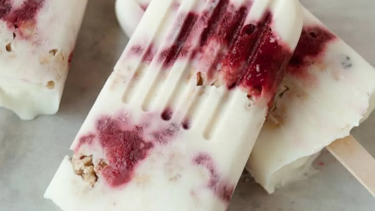 Resep Buka Puasa: Es Loli Yogurt yang Menyegarkan