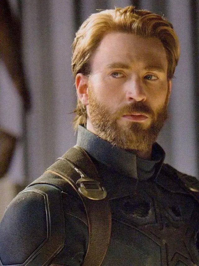 [Bintang] Chris Evans