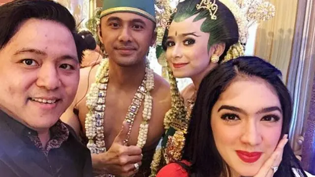 Aktris Melahirkan Belum Genap 9 Bulan Pernikahan