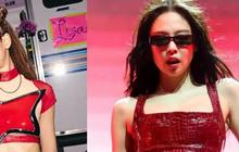 Adu Gaya Lisa dan Jennie Blackpink di Panggung Coachella 2025 yang Kompak Pakai Hot Pants dengan Belt Leather Merah, Siapa Paling Keren?