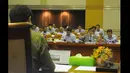 Rapat tersebut mengagendakan penjelasan Menkumham soal rencana strategis dan target Kemenkum HAM yang berfokus pada penyelesaian permasalahan over kapasitas narapidana dan masalah lainnya, Jakarta, Rabu (21/01/2105). (Liputan6.com/Andrian M Tunay)