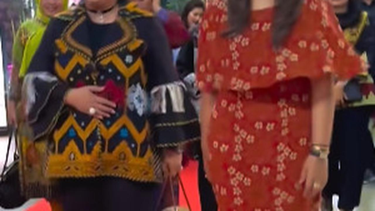 Kahiyang Ayu Tampil Elegan
