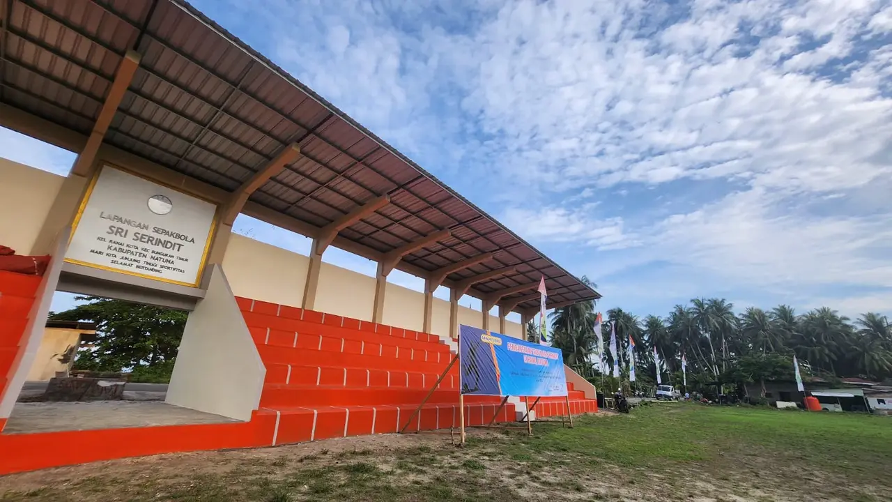 Medco E&P, Harbour Energy, dan SKK Migas Sumatera Bagian Utara meningkatkan fasilitas olahraga di Ranai, Kepulauan Natuna. (Dok SKK Migas)