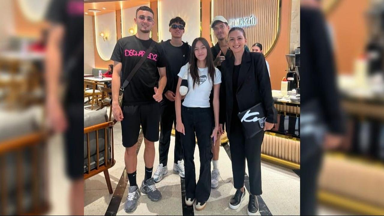 Potret Donna Agnesia dan Sabrina Unggah Bareng Tiga Pilar Pemain Timnas, Netizen 'Cocok Jadiin Mantu