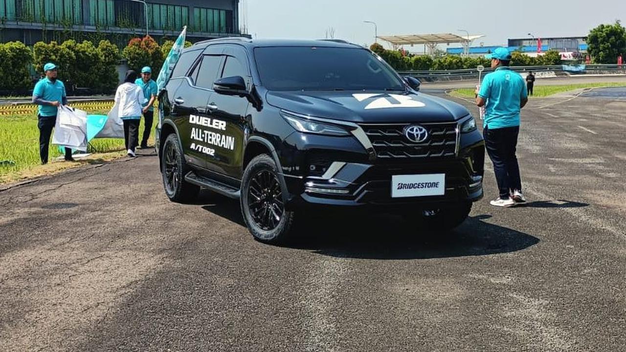 Standar SNI, JATMA, serta ukuran untuk Dueler A/T002
