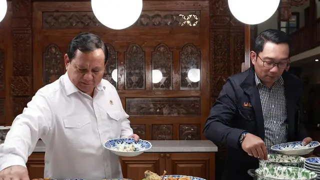 Ketua Umum Partai Gerindra yang juga merupakan bakal calon presiden (capres) Prabowo Subianto mengunggah momen makan malam bersama Mantan Gubernur Jawa Barat Ridwan Kamil.