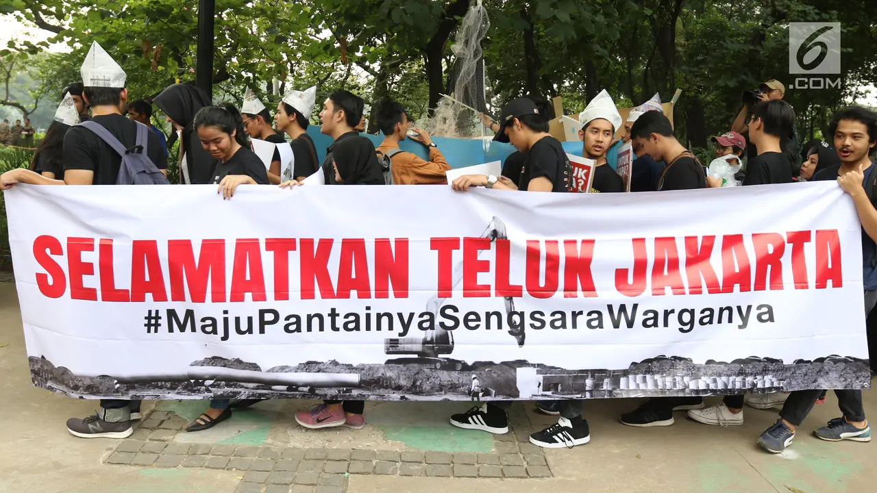 Tolak IMB Reklamasi, Massa Gelar Aksi Jalan Mundur ke Balai Kota