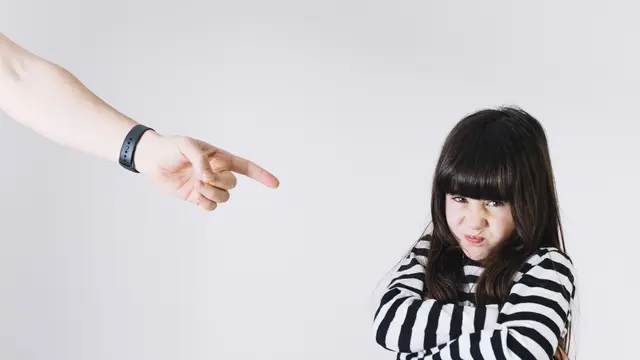 Tanda-Tanda Perilaku Anak Fatherless (photo by freepik.com)