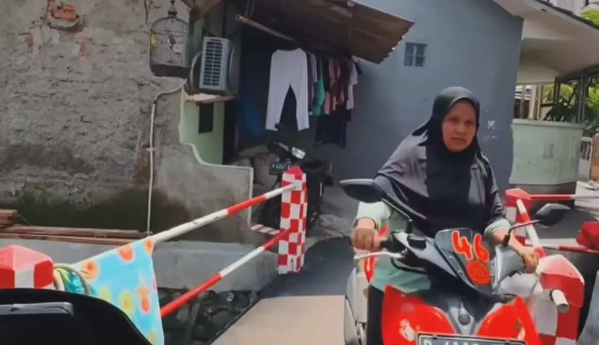 <p>"Ke TPS naik motor karena akses pada ditutup, tapi tetep harus nyoblos dong! Kalian vote nggak tadi?" tulis BCL. (Foto: Instagram/ itsmebcl)</p>