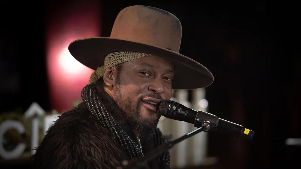 D'Angelo: Neo-Soul Pioneer Dies at 51 After Battling Cancer