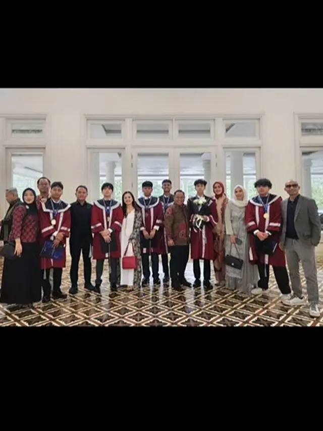 6 Momen Wisuda SMP Anak Sulung Narji, Paras Tampan dan Tinggi Curi Perhatian