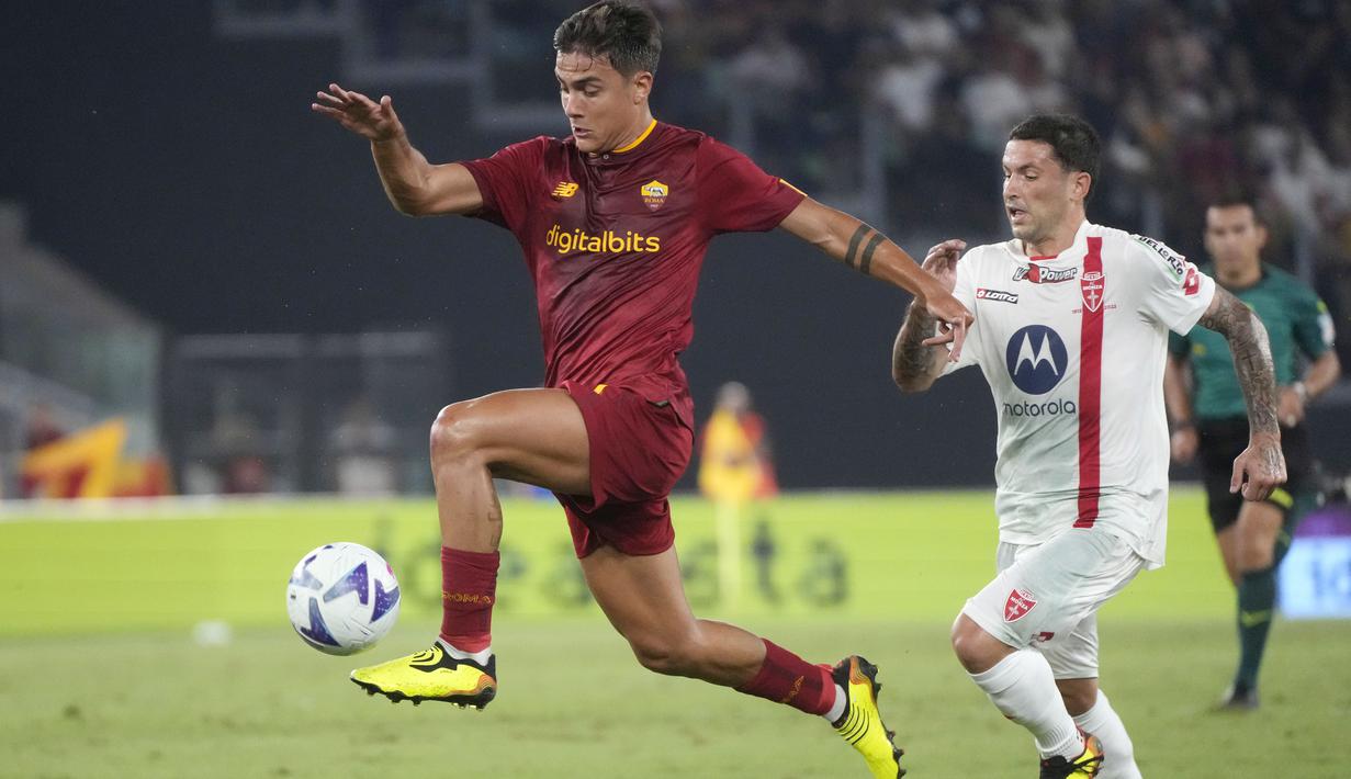 Paulo Dybala memborong dua gol sementara satu gol lagi disumbangkan oleh Roger Ibanez. (AP/Gregorio Borgia)