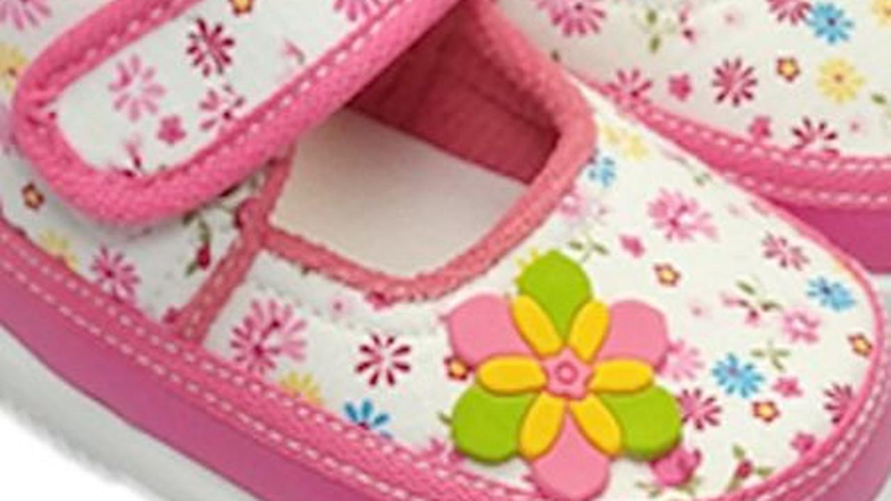 <b>Syalu: Sepatu Anak Berbunyi</b>
