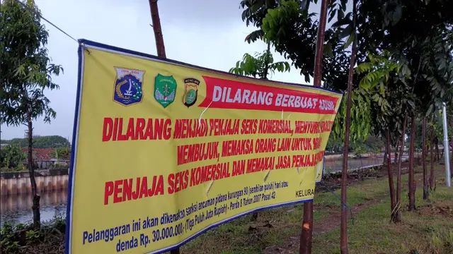 Taman Daan Mogot Siang Hari