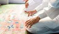 Ilustrasi Sholat, Ibadah (Photo created by rawpixel.com on freepik)