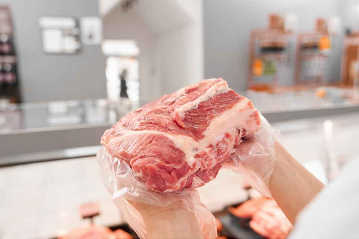 Daging Bebas Bau Belum Tentu Aman, Cek Dulu Ciri Kerusakannya!