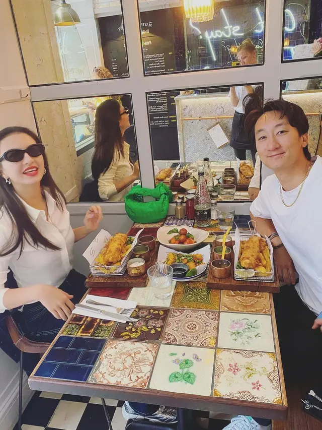 Terbangkan Pesawat, Ini 6 Momen Seru Raline Shah saat di Inggris