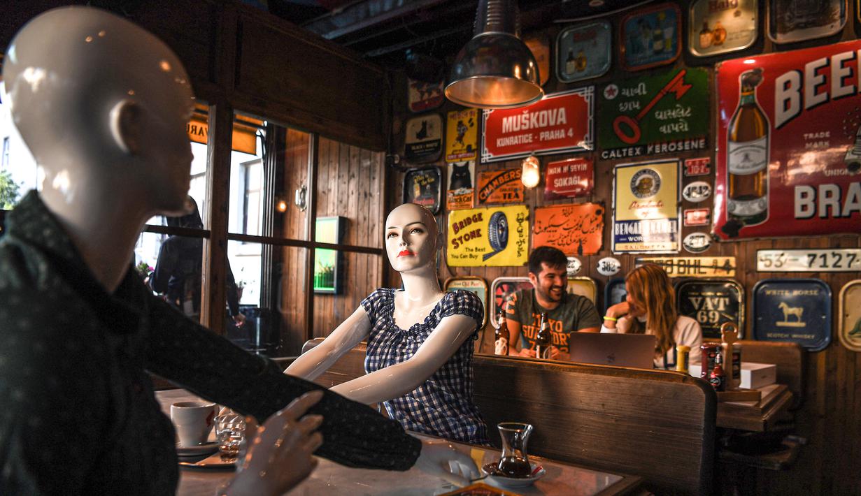 Foto Cara Unik Kafe Di Istanbul Terapkan Social Distancing Global Liputan6 Com