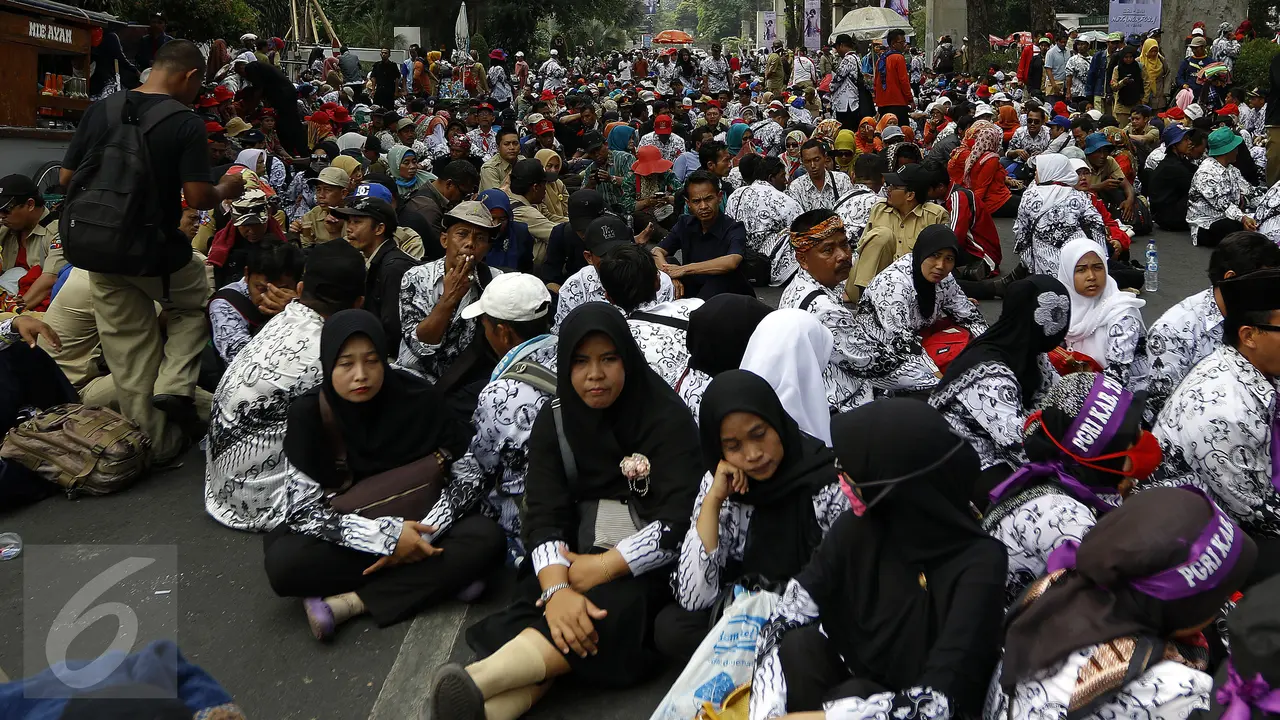 20150921-Aksi Guru Honorer-Jakarta