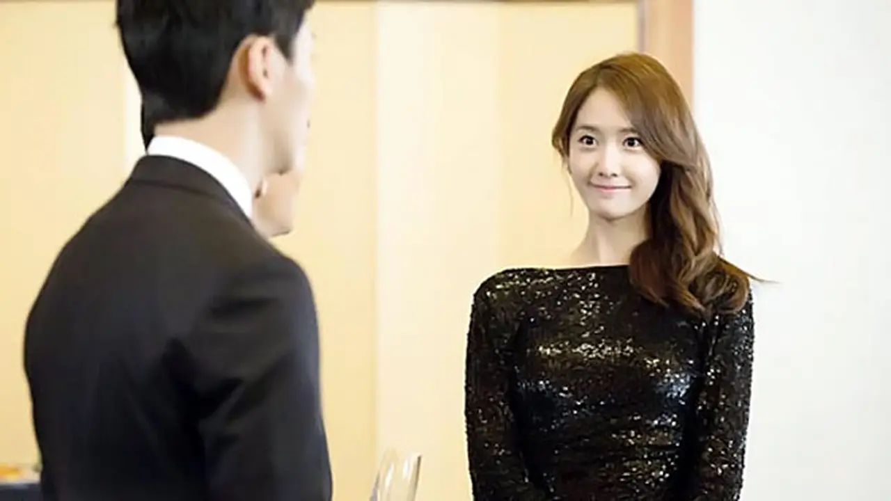 yoona-snsd-131218c.jpg