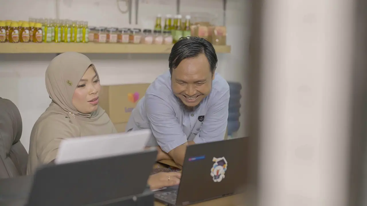 Rahasia Dibalik Kesuksesan Pasangan Pemimpi Bangun Bisnis Herbal Online di Lazada