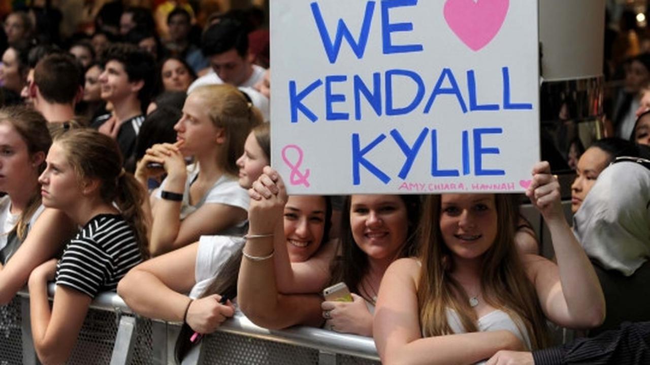Pesona Kendall dan Kylie bikin heboh fans di Melbourne