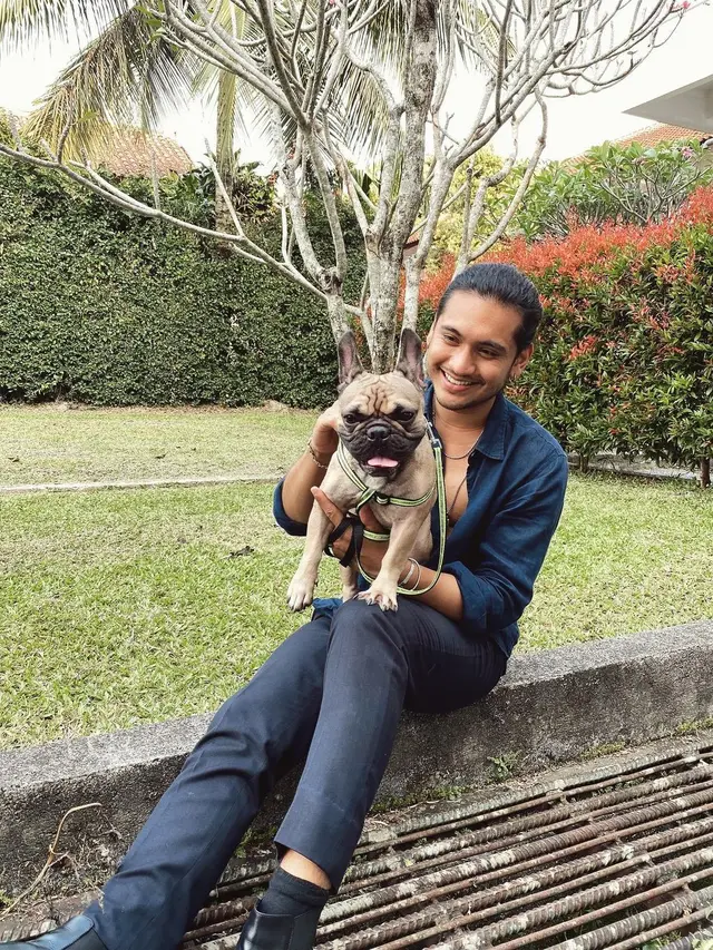 Giorgino Abraham dan anjing peliharaan (Foto: Instagram/@giorgino_abraham)
