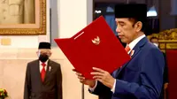 Presiden Jokowi melantik Kepala BRIN, Laksana Tri Handoko. (Dok Setpres)