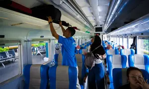 Jadwal KA dari Stasiun Gambir dipastikan tidak berubah. (Foto: KAI)
