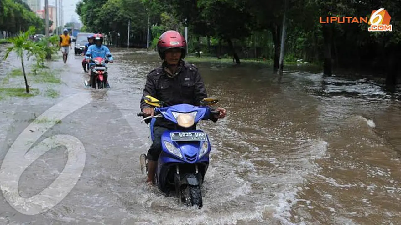 6-mogok-banjir-140118c.jpg