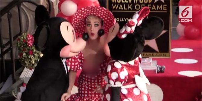 VIDEO: Akhirnya, Minnie Mouse Punya Hollywood Walk of Fame