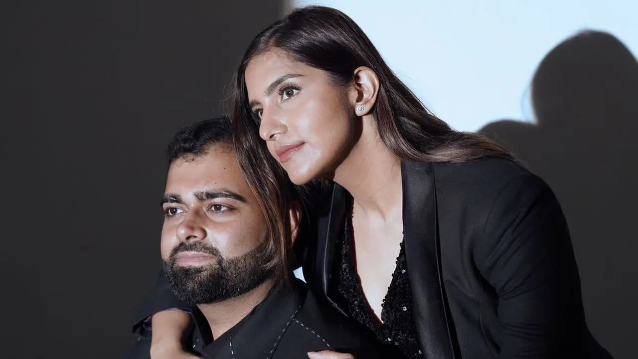 Pooja Bahirwani dan suami (Istimewa)