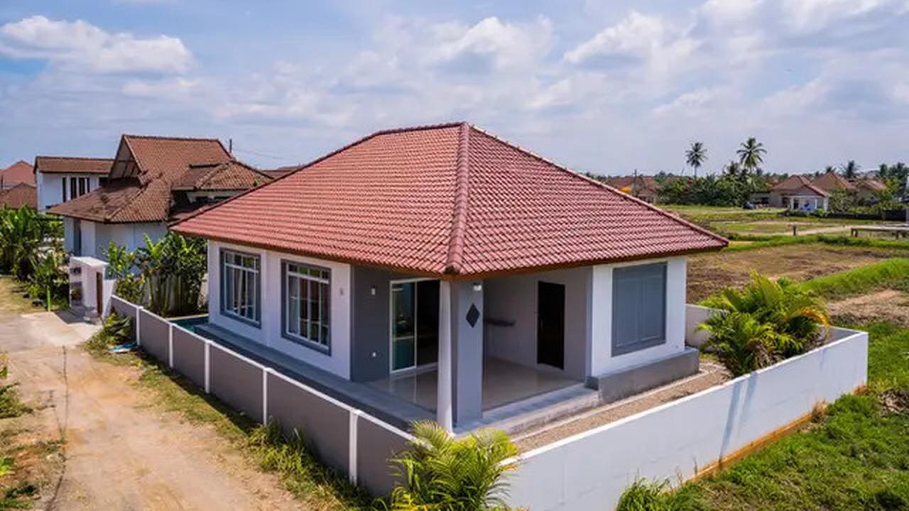 8 Model Rumah Murah Tapi Elegan dengan Atap Genteng 2025 di Kampung, Desain Favorit Anak Muda