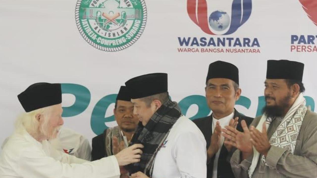 FOTO: Serah Terima Bantuan Puskestren ke-4 Oleh Perindo untuk Ponpes Al Islah di Subang