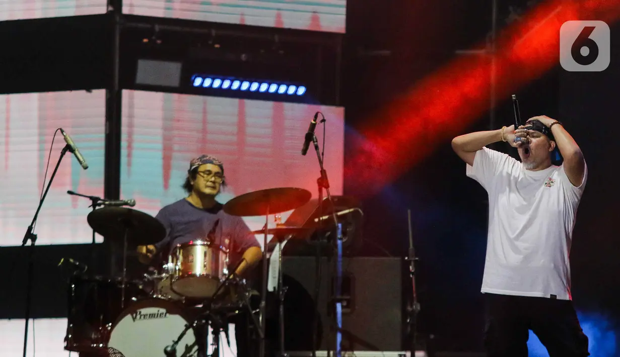 Tak kalah menarik di The 90’s Festival 2024 juga menjadi ajang reuni bagi band bentukan 1991 ini. (Liputan6.com/Herman Zakharia)