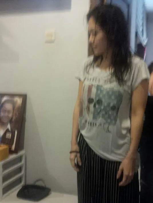 "Mieke sudah diperbolehkan pulang. Dalam waktu 1 x 24 jam akan dipulangkan. Karena dia hanya menggunakan saja. Tentu kami sarankan untuk melakukan pengobatan," ujar Kasat Narkoba Polres Metro Jaksel, Kompol Vivick Tjangkung. (Istimewa)